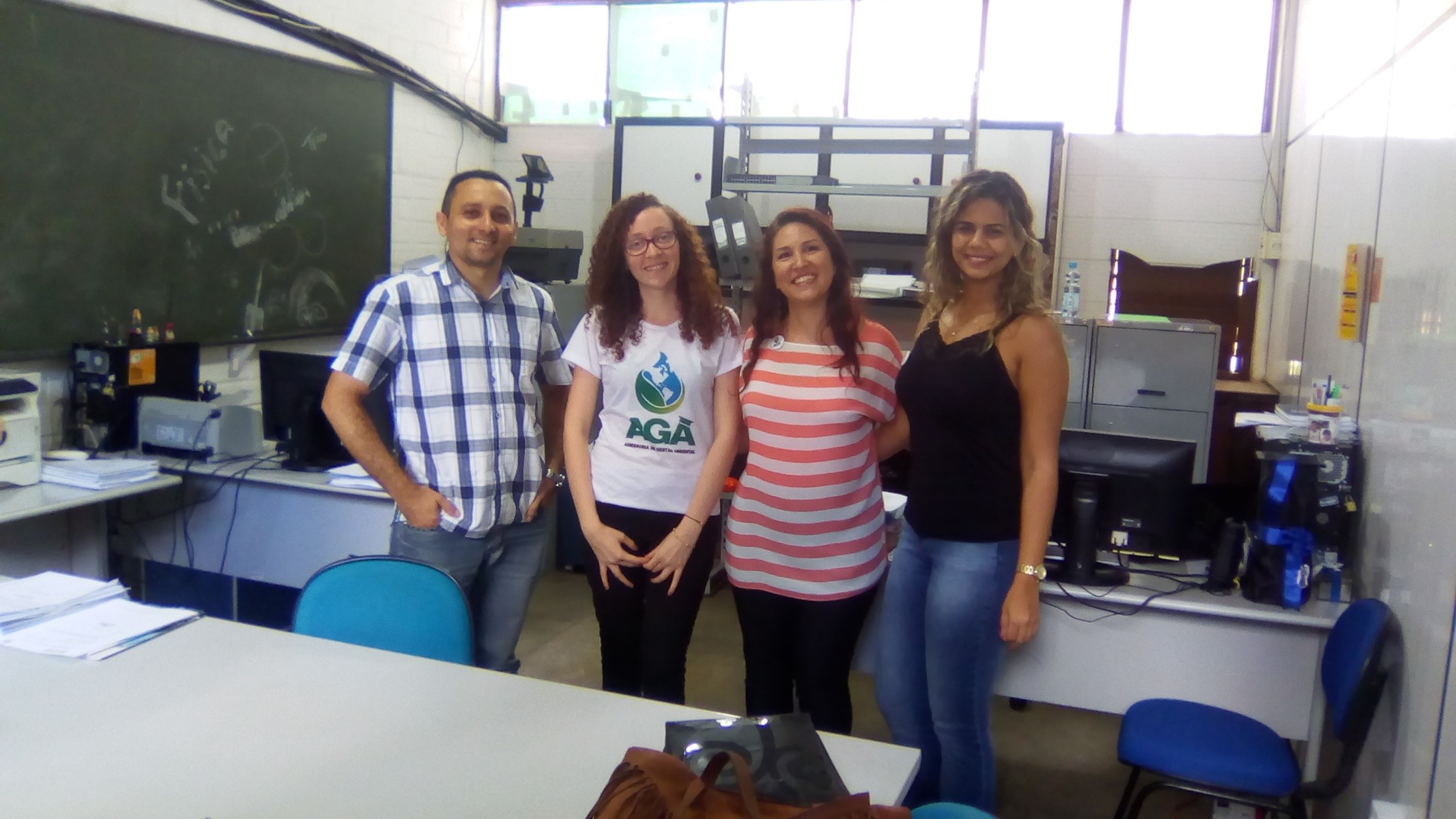 AGA realiza reunião com diretor do Curso de Física
