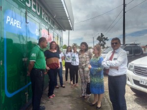 Visita da comissão avaliadora ao ECOPONTO