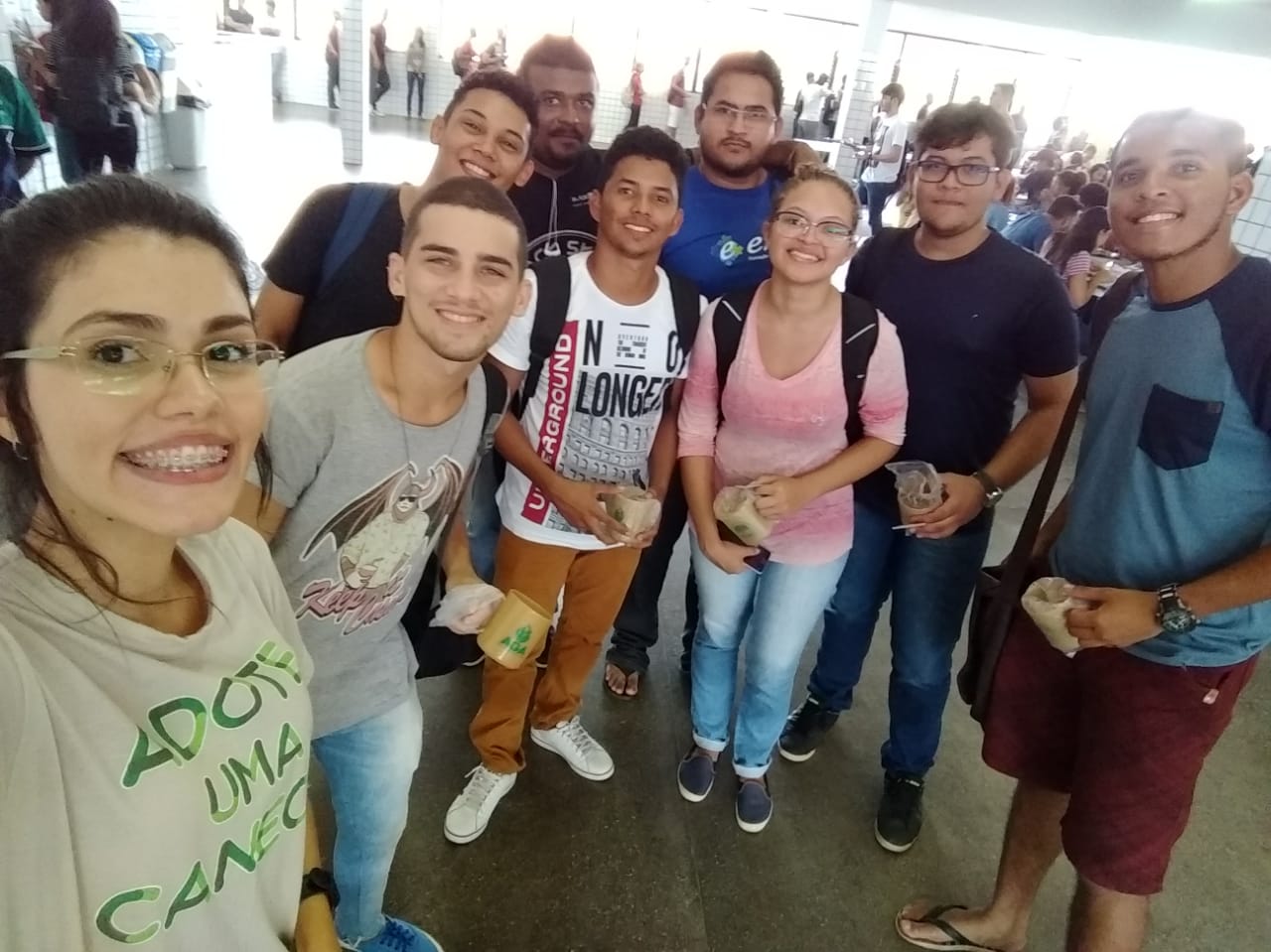 AGA PARTICIPA DA SEMANA DO CALOURO NO RESTAURANTE UNIVERSITÁRIO