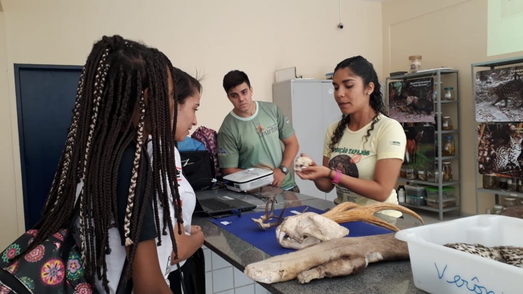 Apresentação nos laboratórios