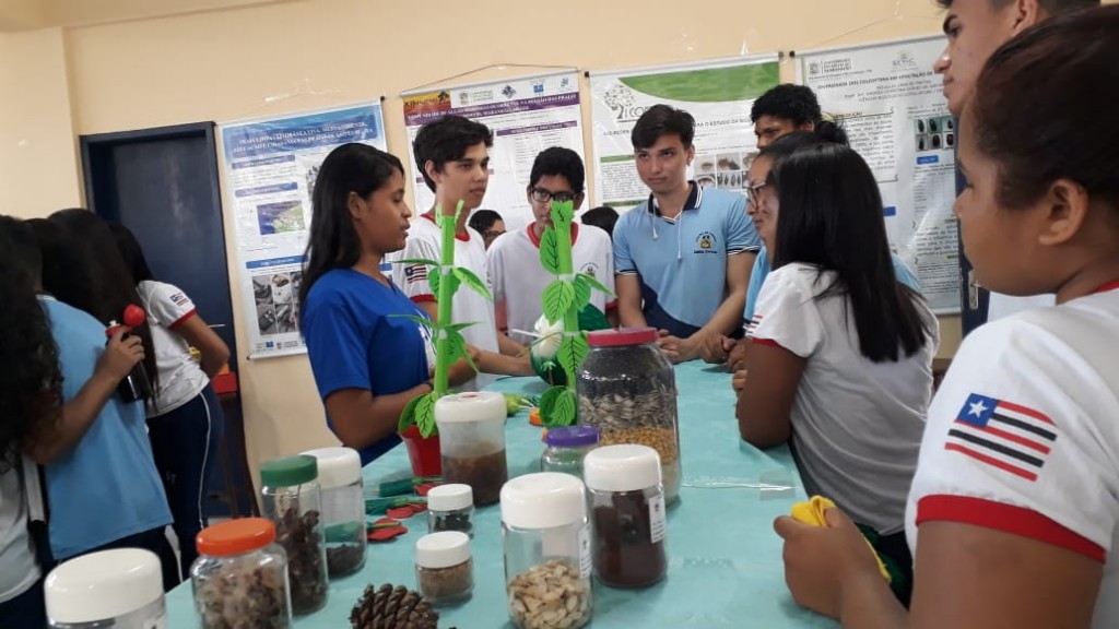 Apresentação nos laboratórios