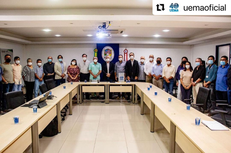 Reunião visando ações estratégicas e atos em prol do desenvolvimento sustentável do estado